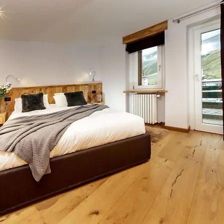Hellochalet - Maison Reve Blanc - To Door With Matterhorn View Breuil-Cervinia